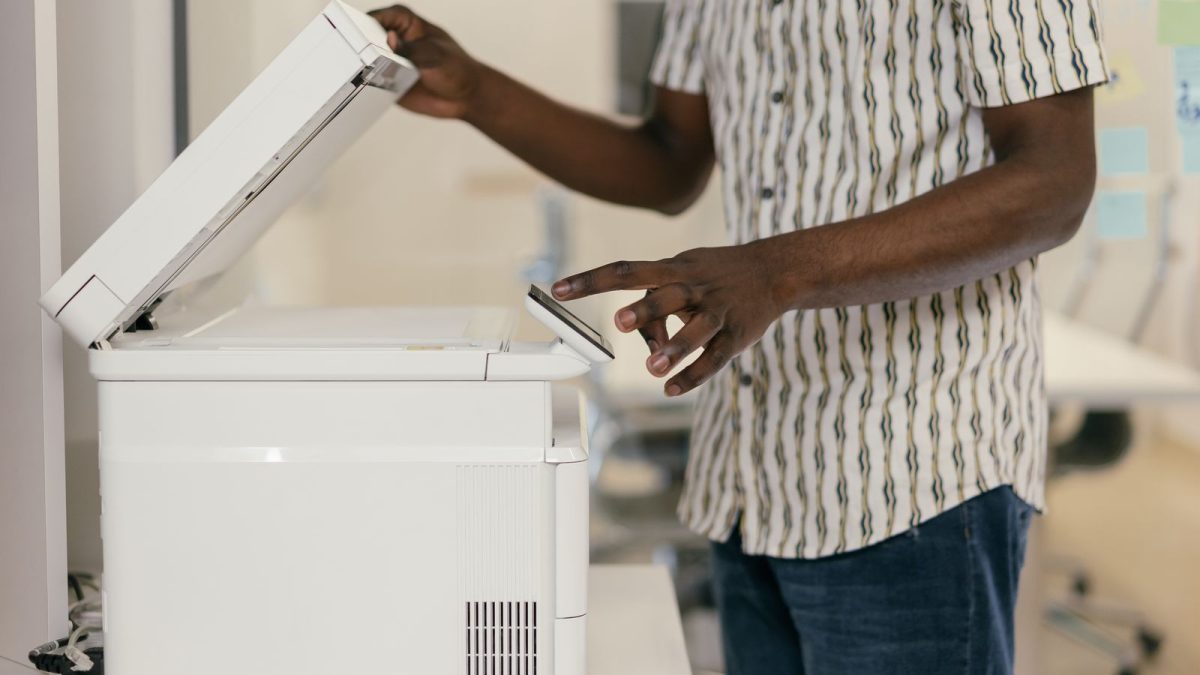 Digitalização inteligente: como o OCR transforma papel em informação pesquisável